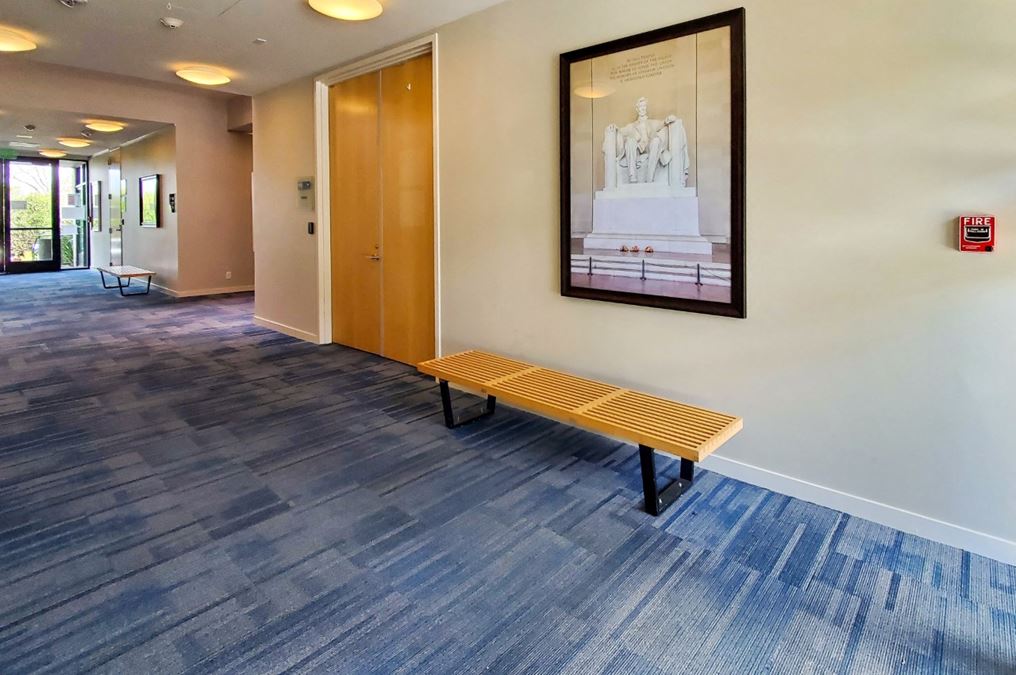 San Pedro Business Center 30 N. San Pedro Rd, San Rafael, CA Office